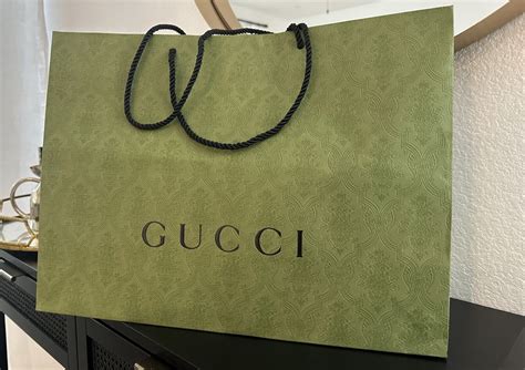 gucci con bottoni perle|gucci shopping bag apple.